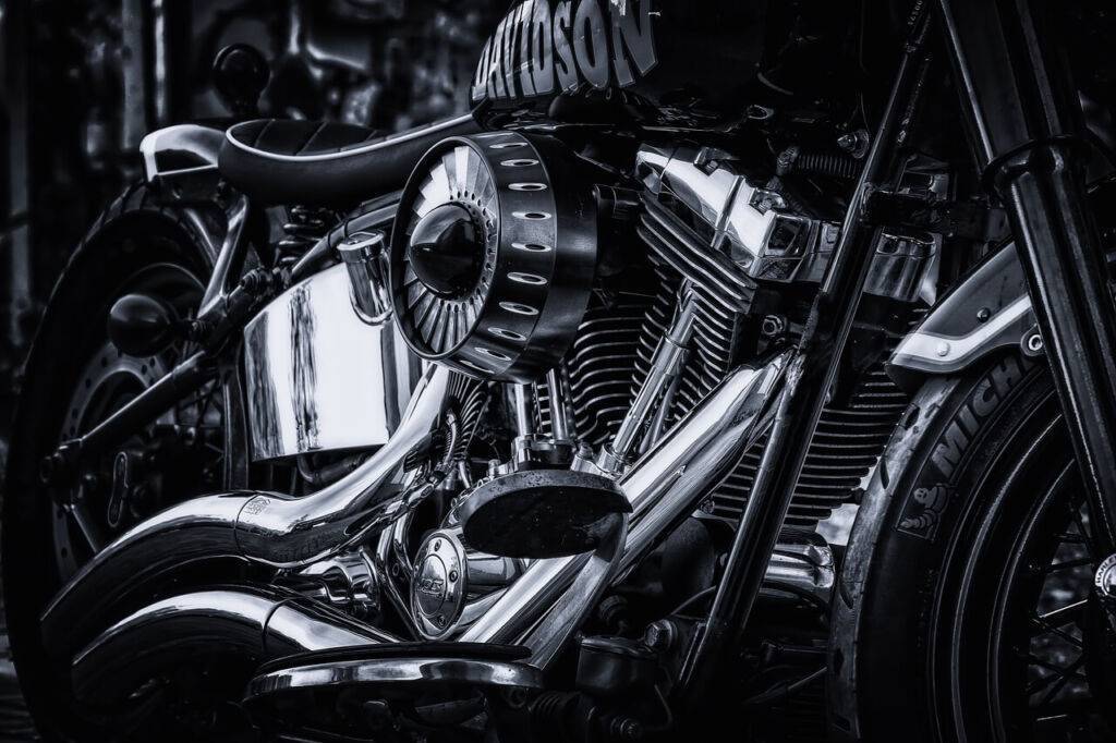 Czym czyścić chrom w samochodzie i motocyklu? | Blog Cleantle