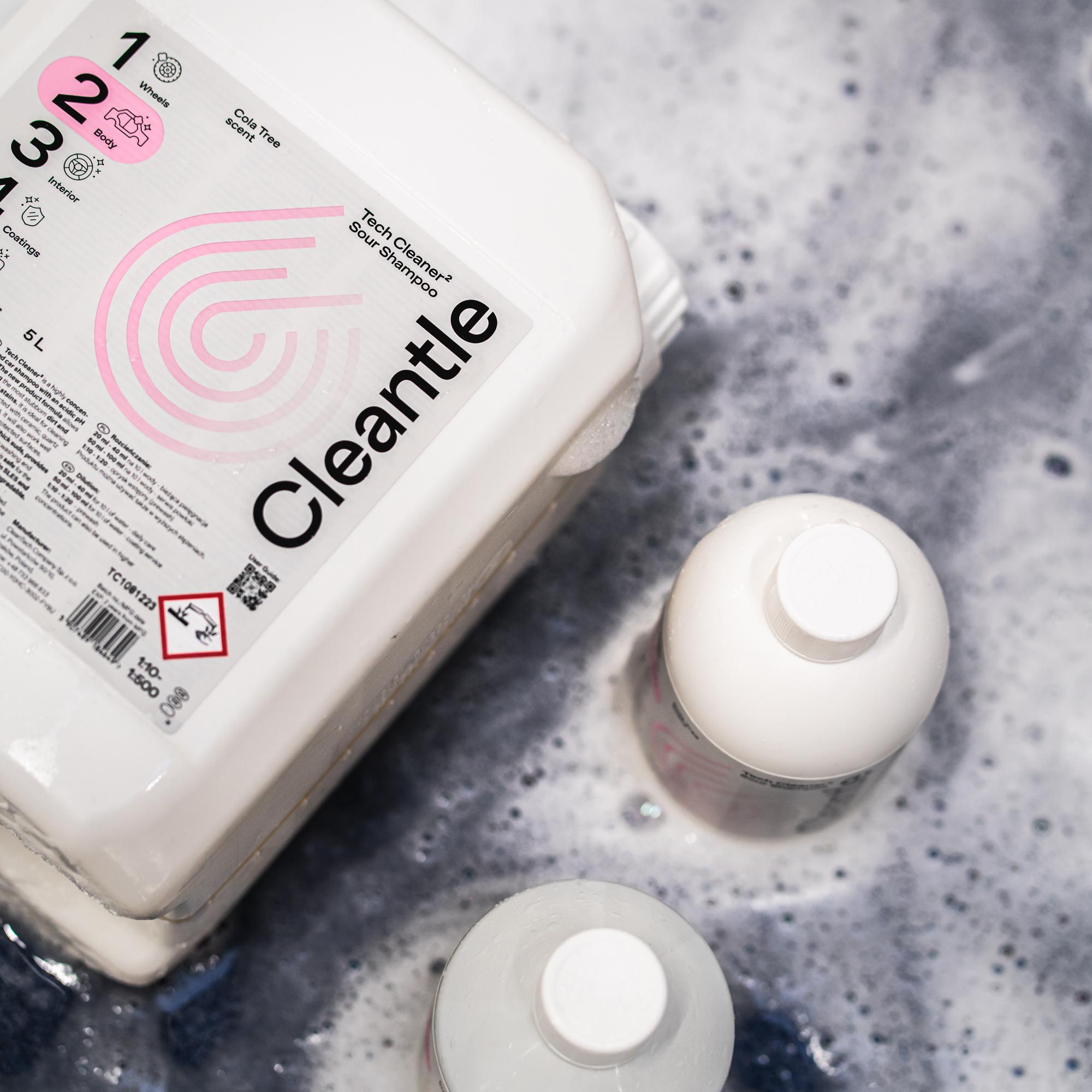 Kwaśny szampon samochodowy bez niebezpiecznych kwasów Tech Cleaner²