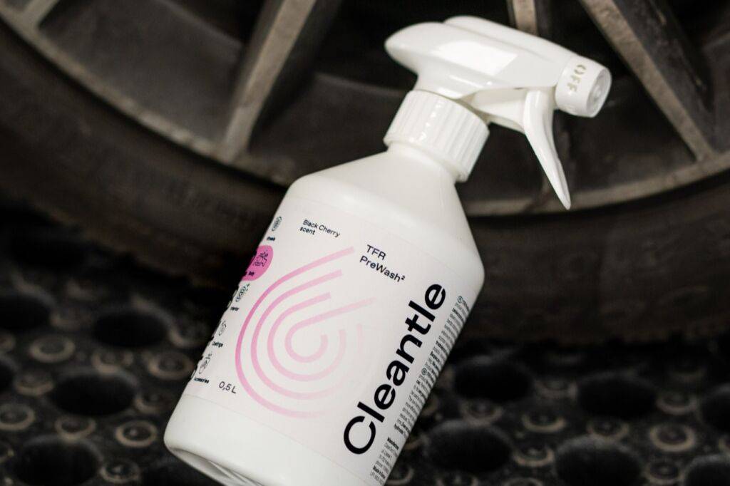 Dlaczego CleanteTFR PreWash² to must-have w Twoim arsenale? - Pierwszy krok do czystego auta – jak dobrze wykonać pre-wash? - blog Cleantle