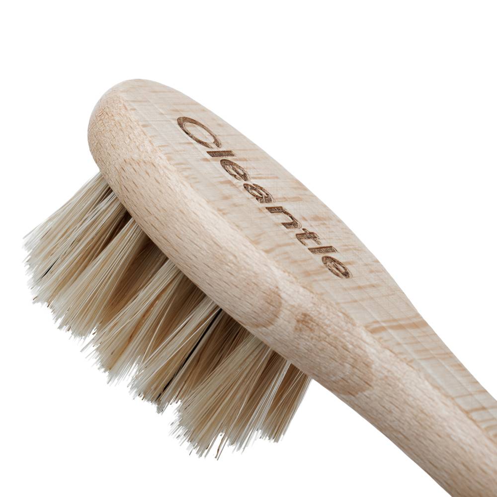 Szczotka Mazak Brush do czyszczenia skóry i tkanin z widocznym profilowanym uchwytem i mieszanką włosia.