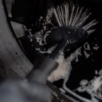 Mycie felgi z pianą szczotką Cleantle Wheel Brush